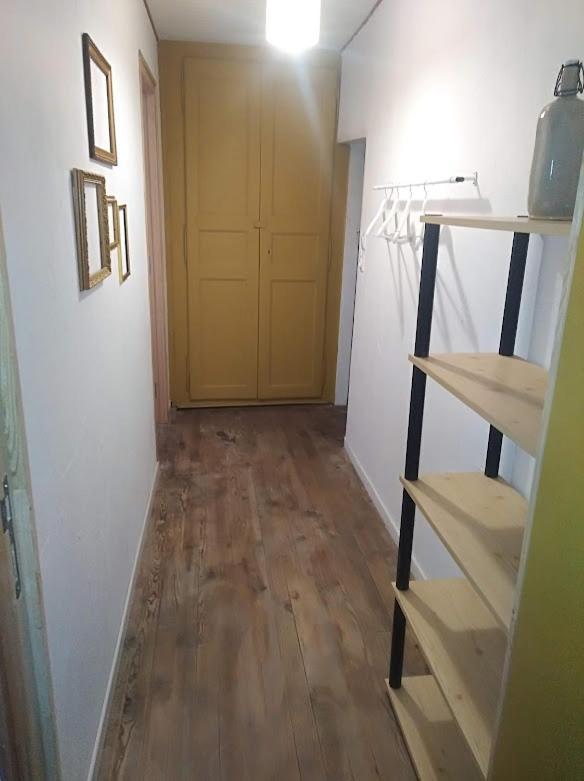 Appartement Cozy Dans Maison Privee Tauves Екстериор снимка